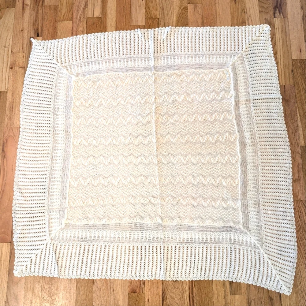 Vintage Carson Pirie Scott Cream Embroidered Baby Blanket 37x40 Belgium Acrylic